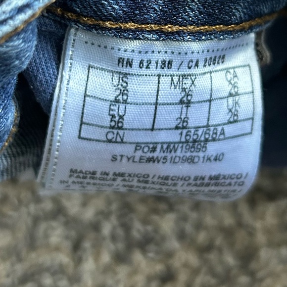 Bundle of three women’s shorts size 4 Good clean condition - Picture 4 of 12